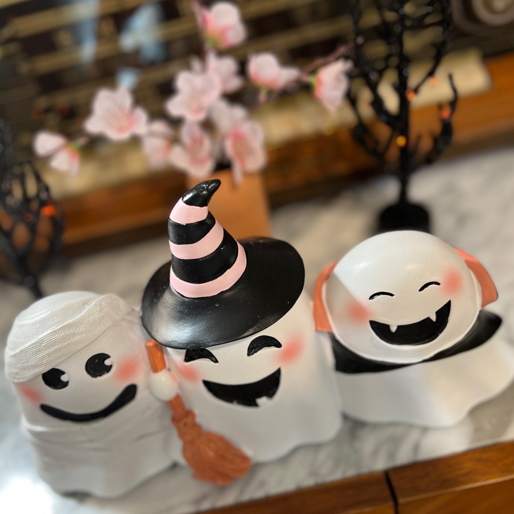 ✨NEW👻Goblin and Ghoul Halloween Ghosts In Costume Trio Decor👻 - Picture 7 of 13